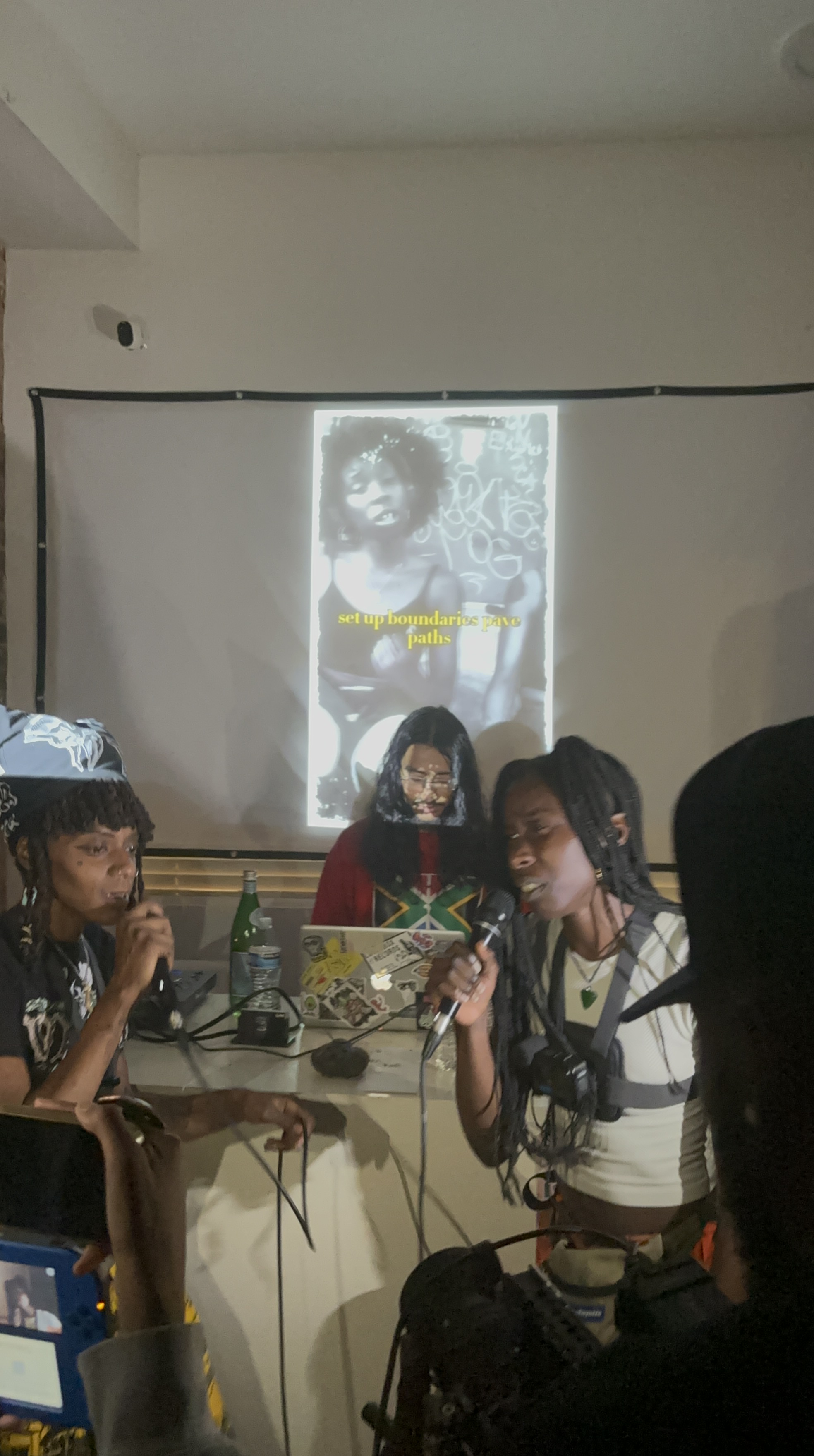 t’nah chelsea reject “rogue” release show photo diary